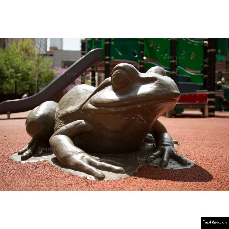 Image of Frog Sculpture